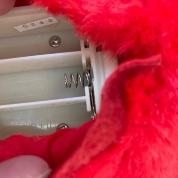 VTG Tickle Me Elmo Surprise 2000 Talks Laughs Sings Shakes 13” Sesame Street Toy - Picture 14 of 17